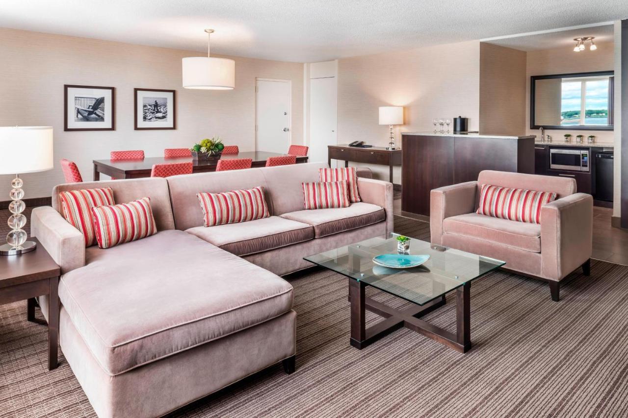 Delta Hotels By Marriott Sault Ste. Marie Waterfront Exterior foto
