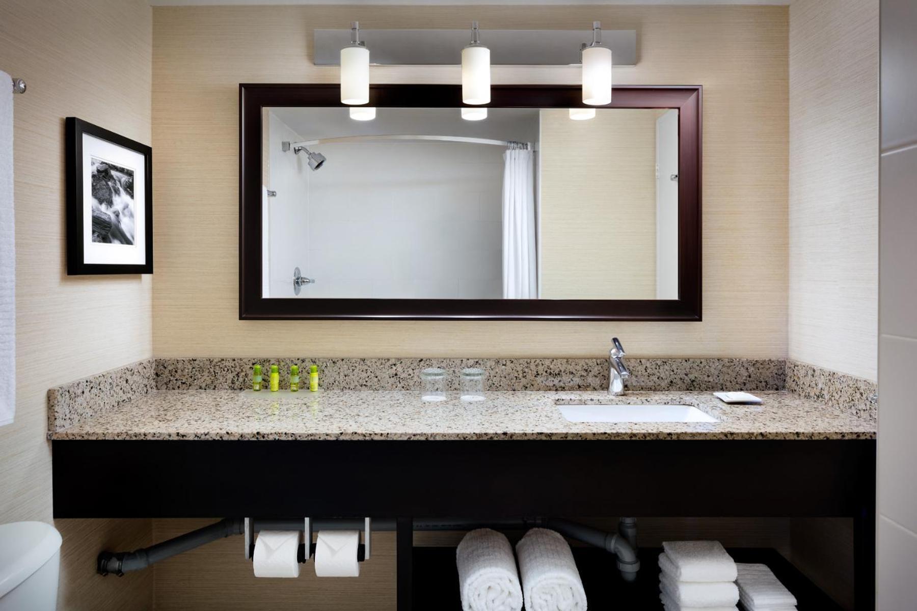 Delta Hotels By Marriott Sault Ste. Marie Waterfront Exterior foto