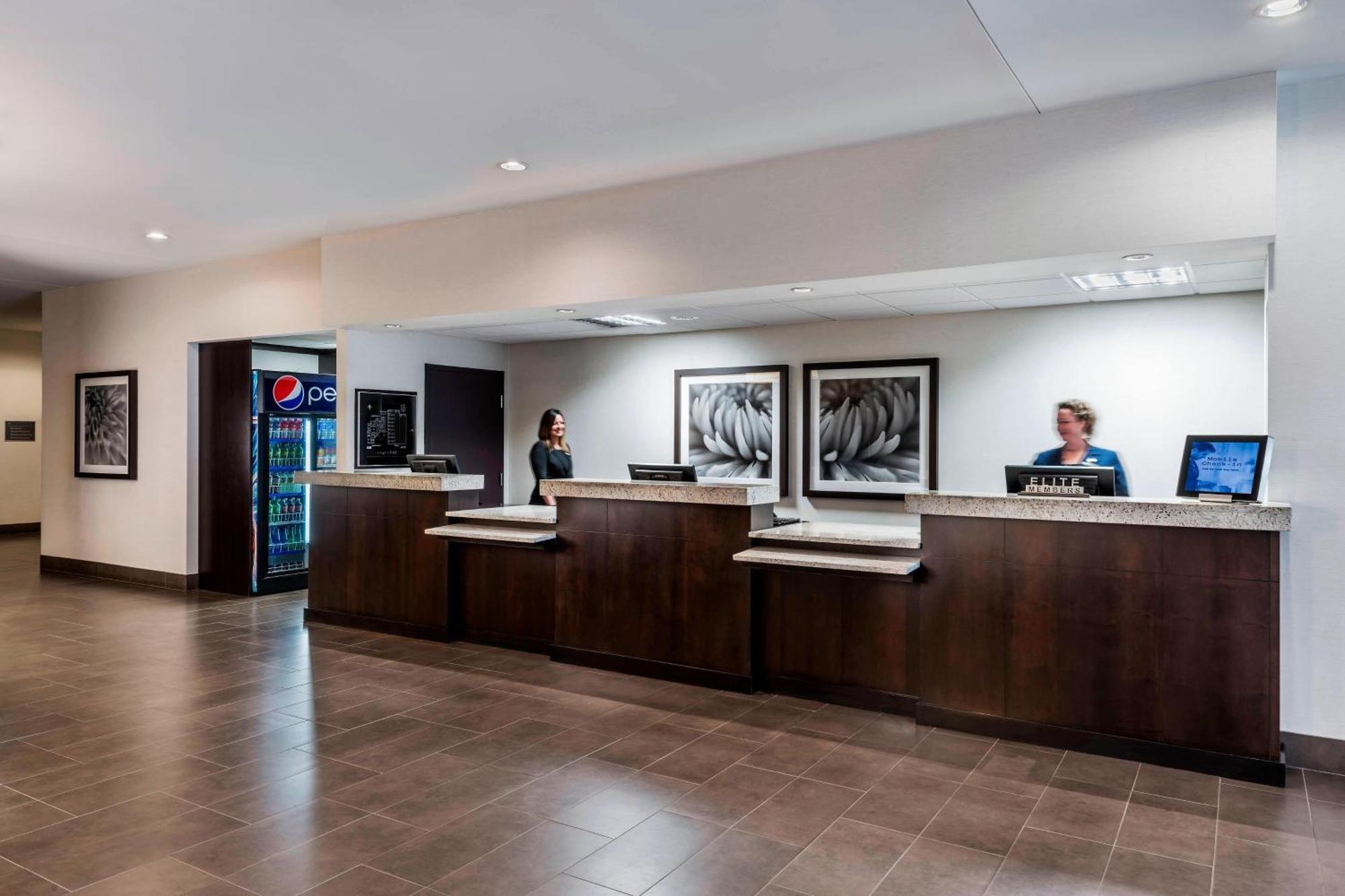 Delta Hotels By Marriott Sault Ste. Marie Waterfront Exterior foto
