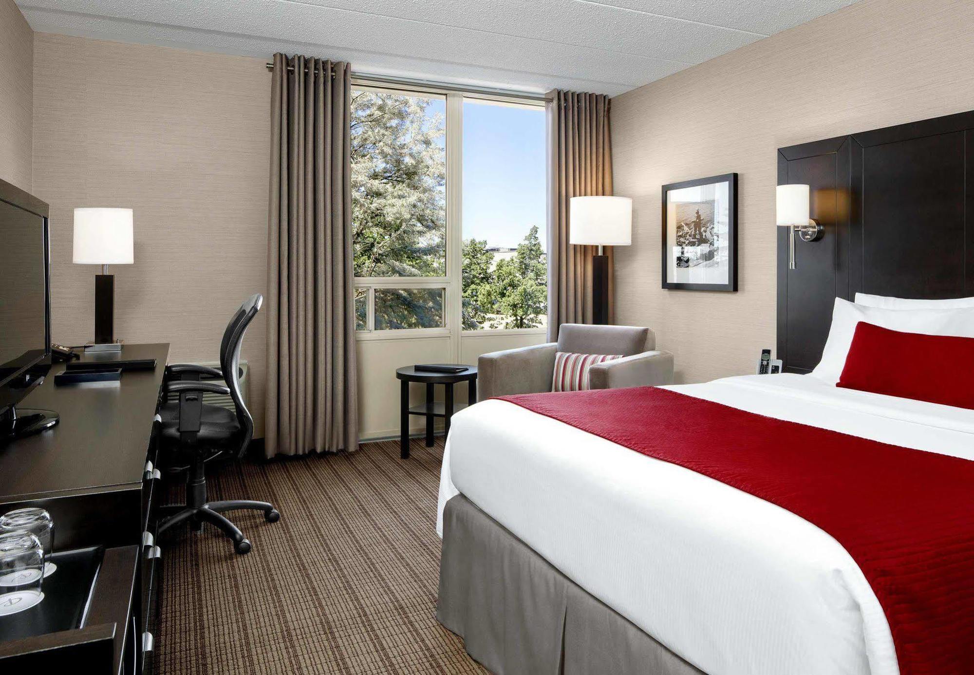 Delta Hotels By Marriott Sault Ste. Marie Waterfront Exterior foto