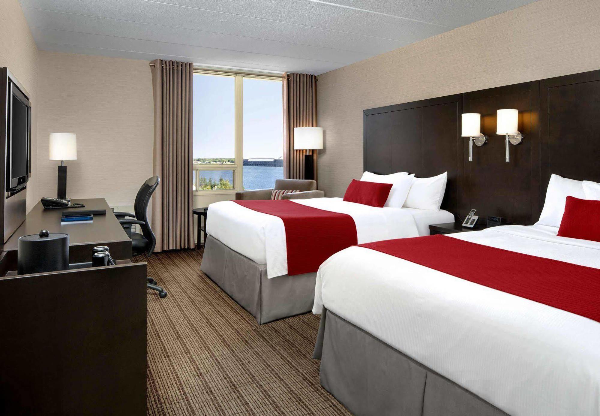 Delta Hotels By Marriott Sault Ste. Marie Waterfront Exterior foto